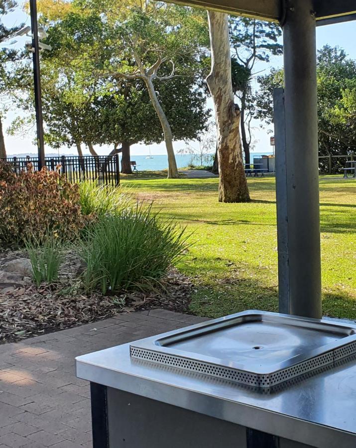 Villa Venezia Apt 3 - Spacious Hervey Bay Beachfront Apartment Eksteriør bilde