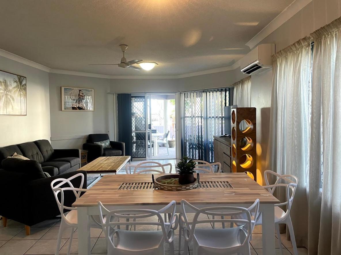 Villa Venezia Apt 3 - Spacious Hervey Bay Beachfront Apartment Eksteriør bilde
